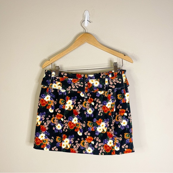 STAUD | Velvet Floral Belted Mini Skirt Size: 8 - Picture 5 of 6